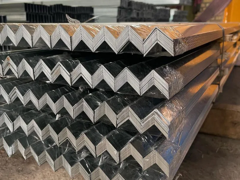 پروفیل نبشی کی پلاس 